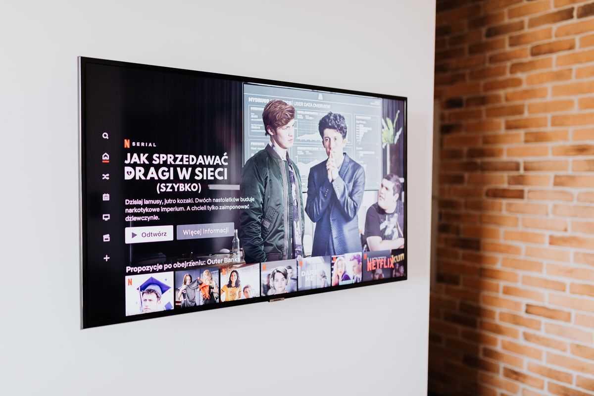 TV & Wall Mounting